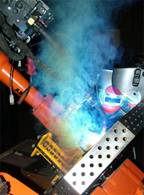 Detalle do proceso robotizado de soldadura
