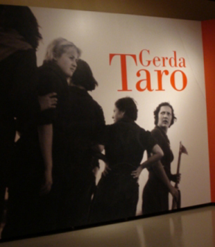 Cartel da Exposición de Gerda Taro